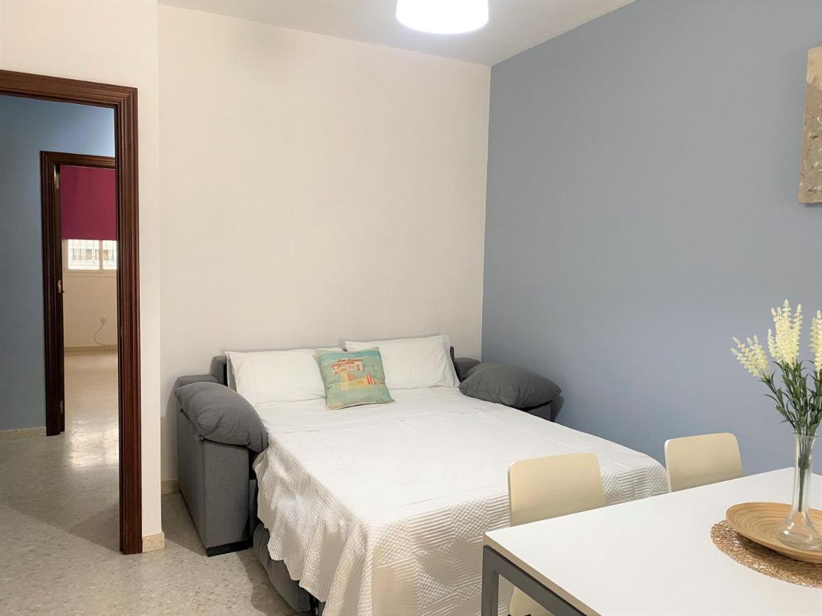 Apartamento Entero A 10 Minutos En Coche De Sevilla Centro Camas Exterior photo